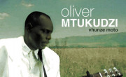 Oliver Mtukudzi: Vhunze Moto